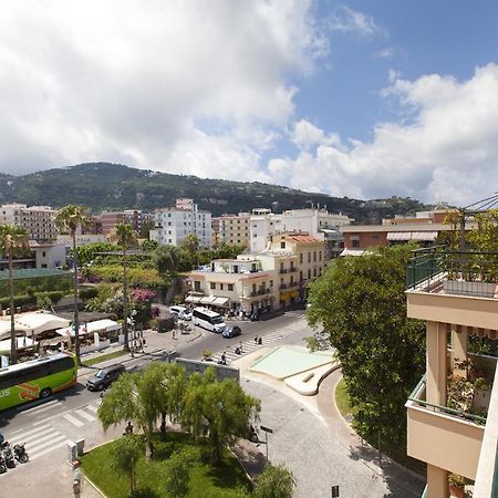 Amore Rentals - Casa Katia Sorrento Luaran gambar